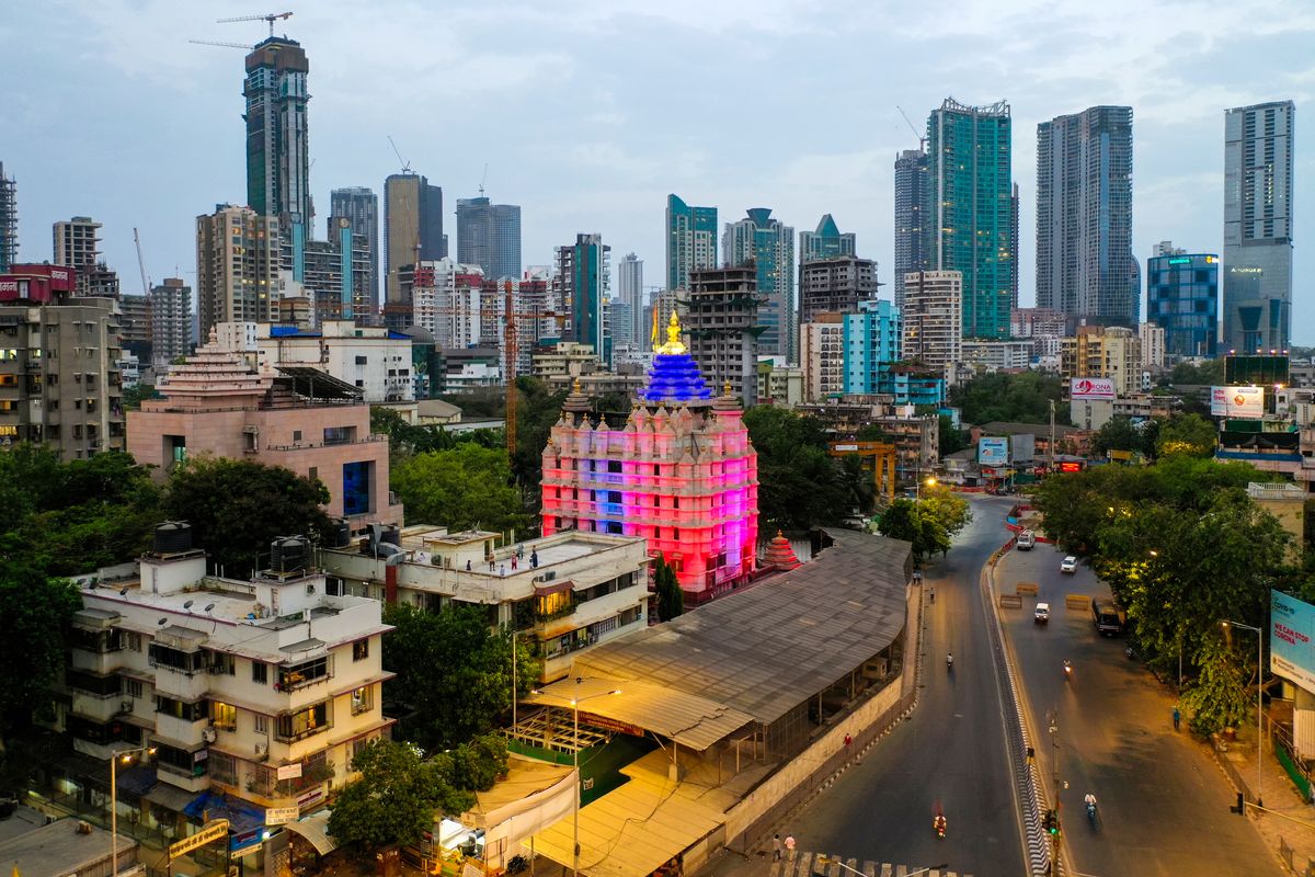 Siddhivinayak Temple - Mumbai, Maharashtra - Image 2
